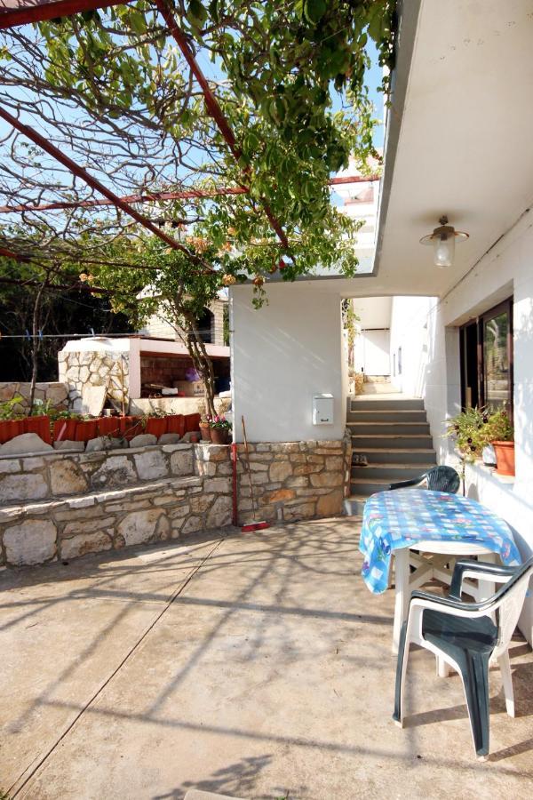 Apartments By The Sea Zavalatica, Korcula - 247 Екстер'єр фото