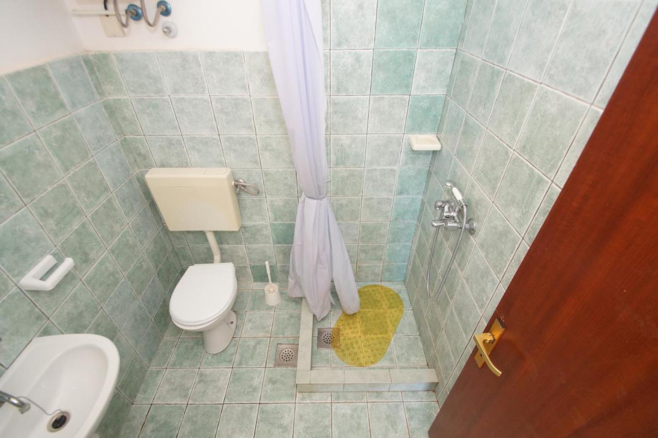 Apartments By The Sea Zavalatica, Korcula - 247 Екстер'єр фото